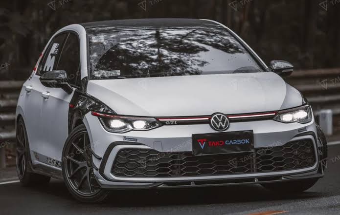 volkwagan Golf MK8 GTI&R